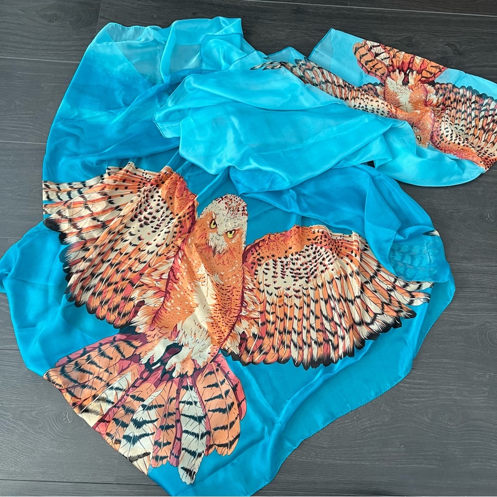 NWOT - Blue Owl Scarf
